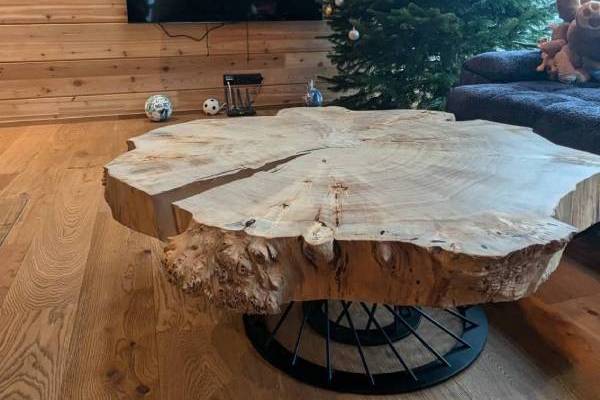 vanocni_darek_konrefencni_stul_benoble_blog (1) (1)